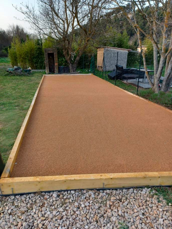 Terrain de Pétanque éphémère intérieur - Autour d'un but