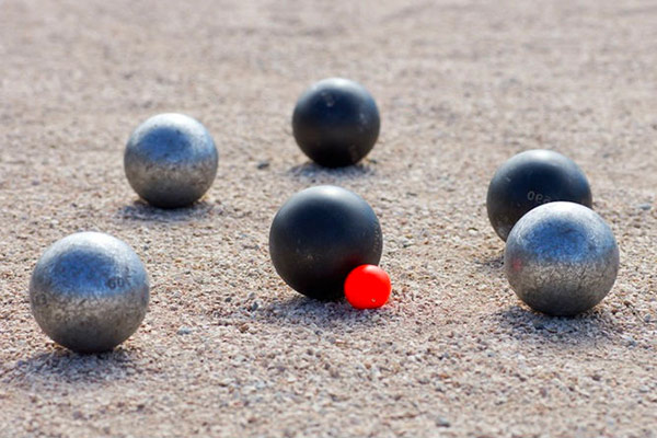 boule-de-petanque - Site officiel de la ville de Roquevaire