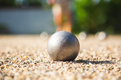 Terrain de pétanque à la maison